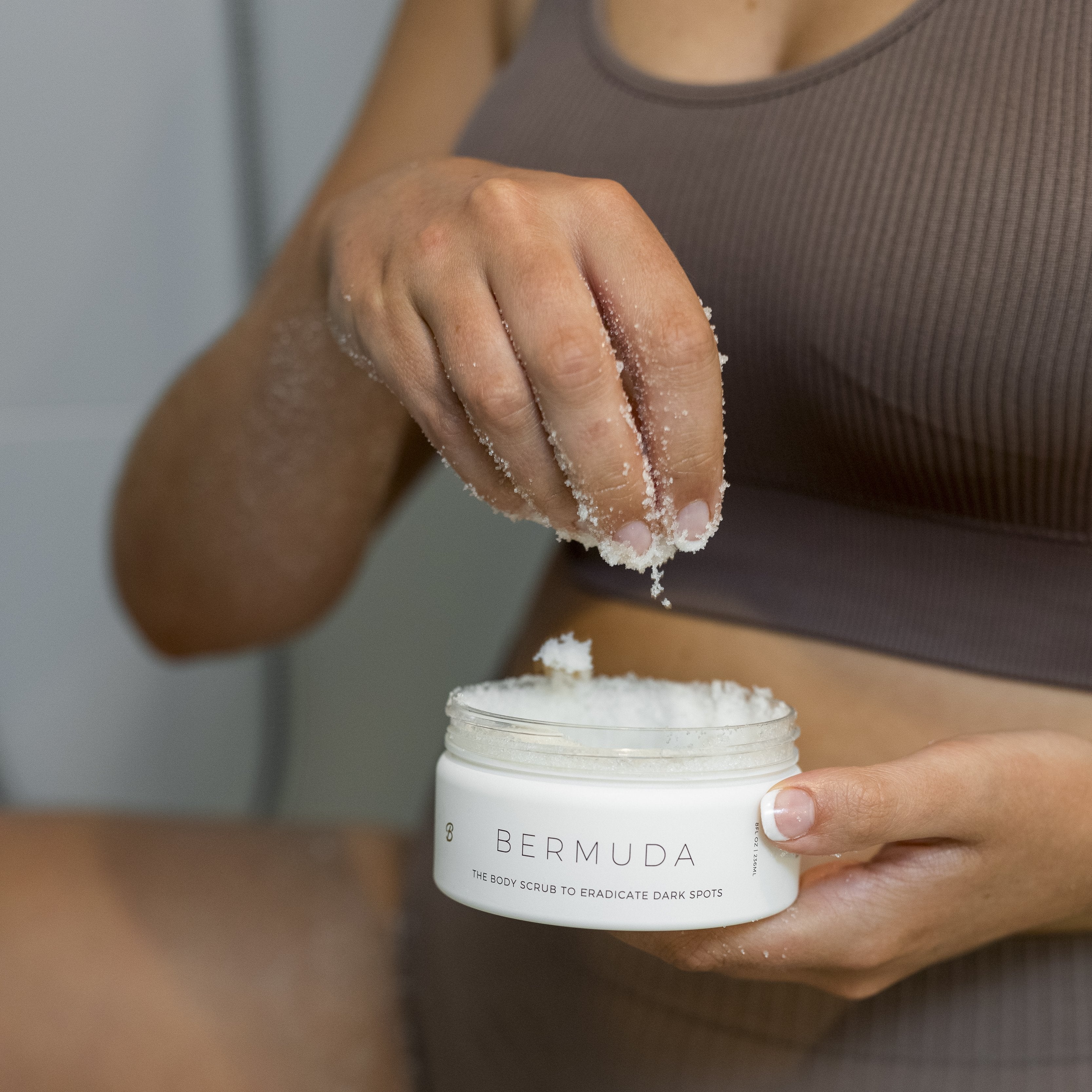 Dark Spot Exfoliating Scrub - Image 4