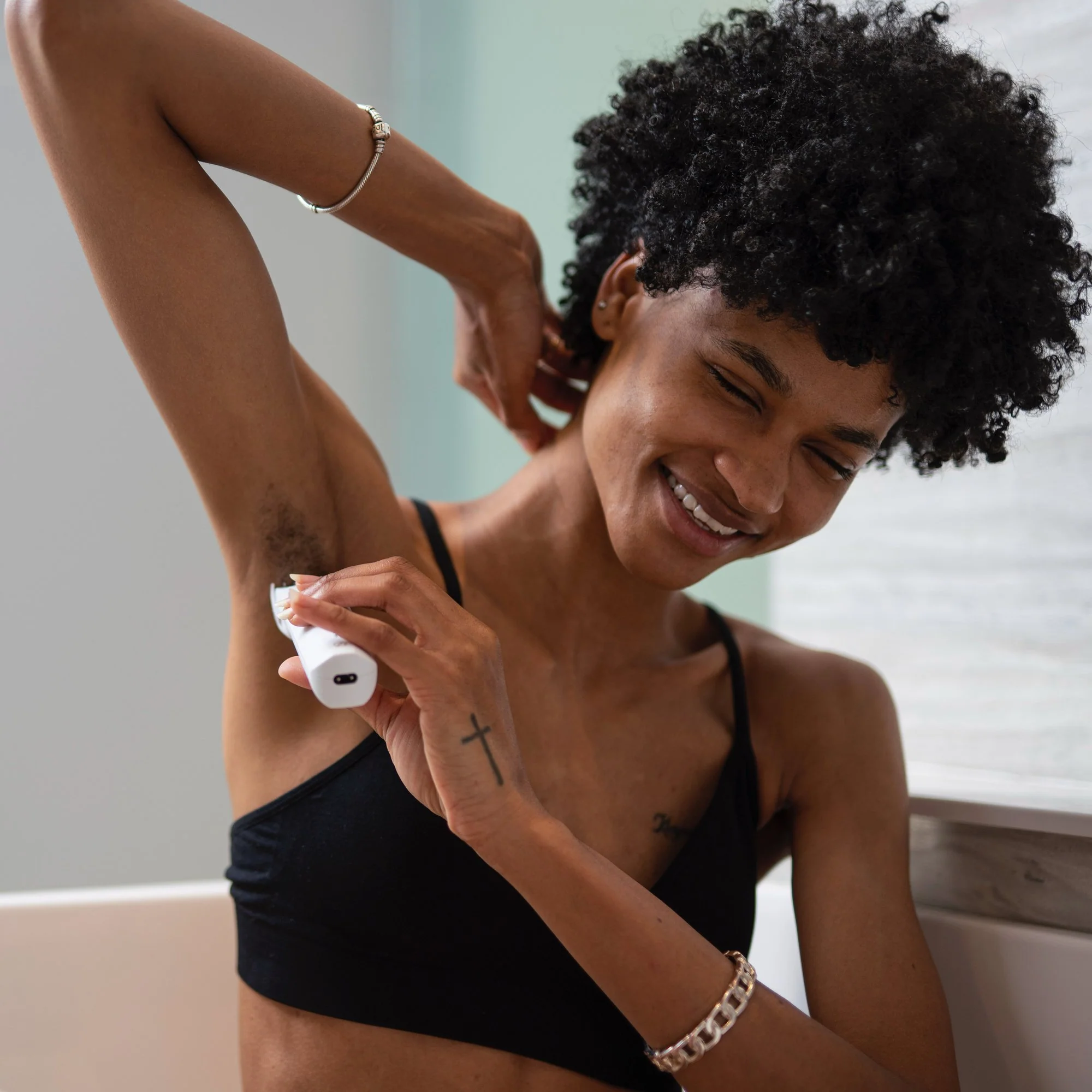 Francesca Body + Pubic Trimmer - Image 8